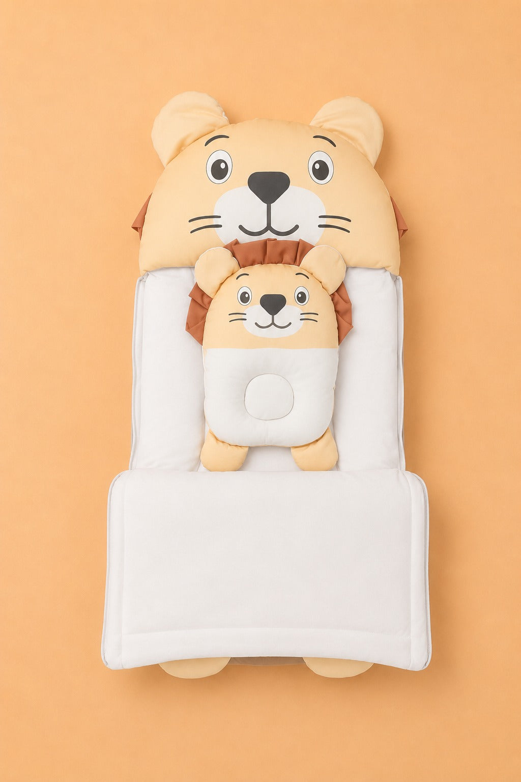 HAPPIMUMS CHARACTER CUDDLY CARRY NEST WITH PILLOW - CREAM LION