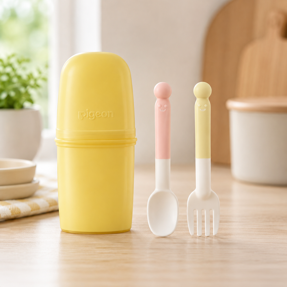 PIGEON BABY SELF-WEAN SPOON & FORK