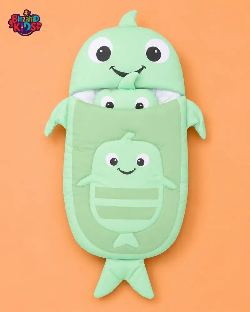 HAPPIMUMS CHARACTER CUDDLY CARRY NEST WITH PILLOW - GREEN FISH