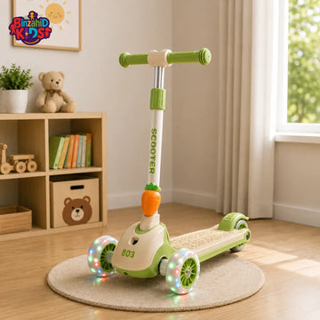 KIDS BALANCE SCOOTER WITH SEAT AND FLASH WHEELS - GREEN