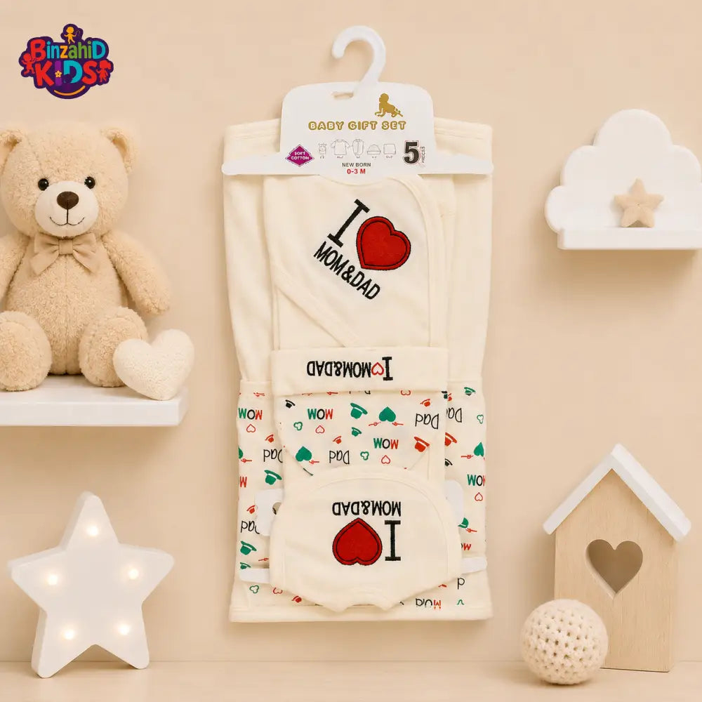 SOPHIE & STEPHIE 5 PCS NEWBORN BABY GIFT SET – I LOVE MOM & DAD DESIGN (CREAM)